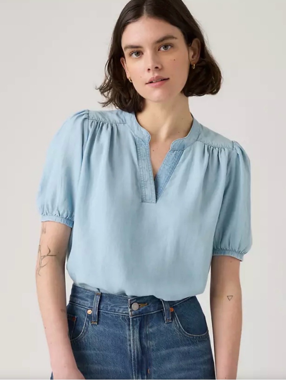NEW Levi's Amelie Poplin Blouse Light Blue Notch-Neck Puff Sleeve Blouse SZ S